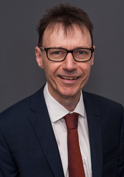 Dr. Markus Hellmueller